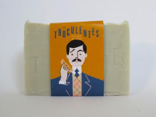 Celui qui fait briller sa moustache