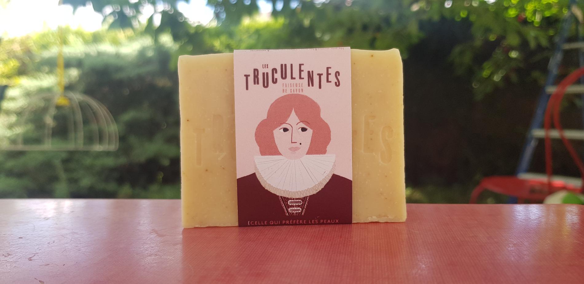 Celle qui préfère les peaux de pêche aux peaux de vache