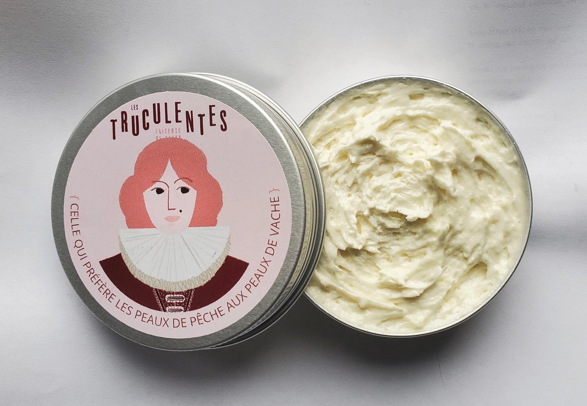 BAUME - Celle qui préfère les peaux de pêche